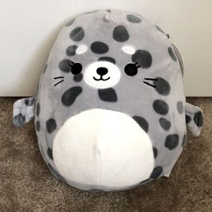 Isis the seal Squishmallow